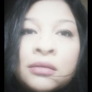 Meet your Posher, Delia